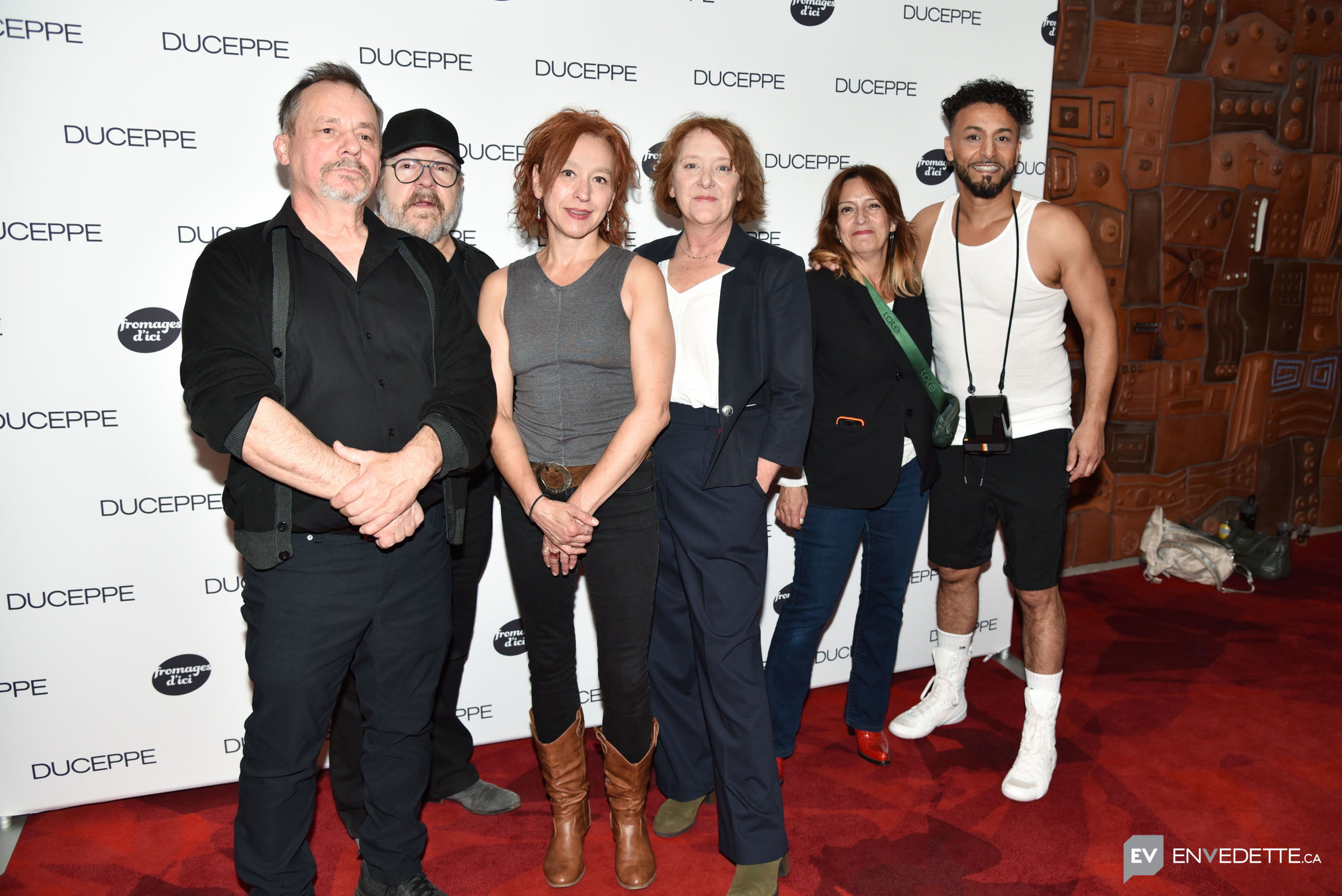 Annick Bergeron, Isabelle Leblanc, Isabelle Roy, Gérald Gagnon, Alain Roy, Alexandre Brunet et Maryse Beauchesne