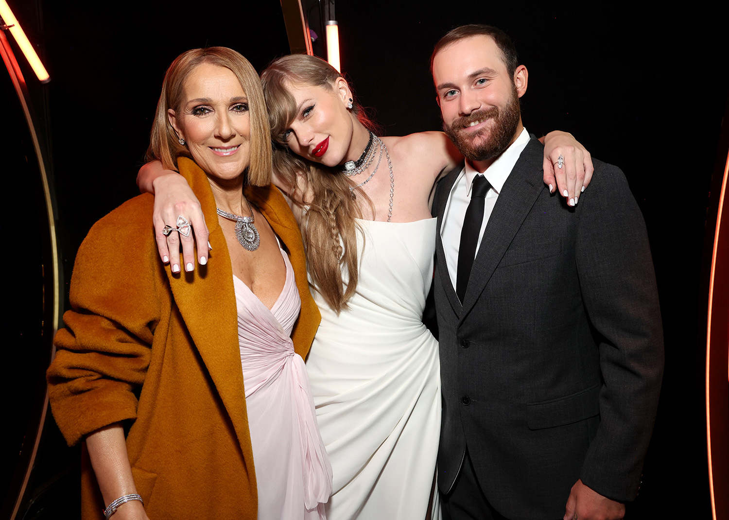 Claudette Dion en veut à Taylor Swift d'avoir ignoré Céline aux Grammys ...