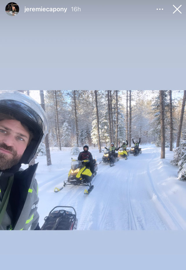 Découvrez comment vos vedettes préférées affrontent la tempête de neige