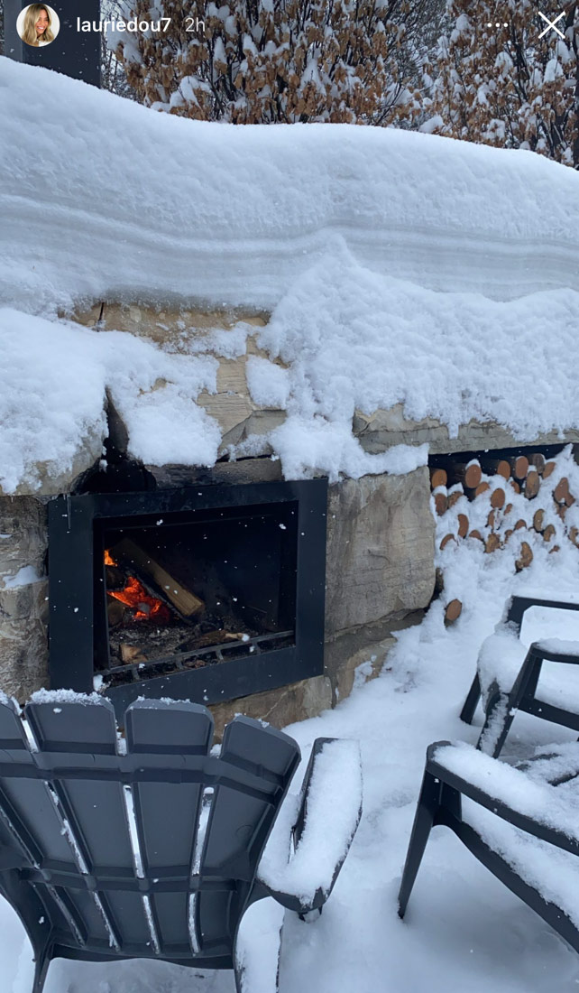 Découvrez comment vos vedettes préférées affrontent la tempête de neige