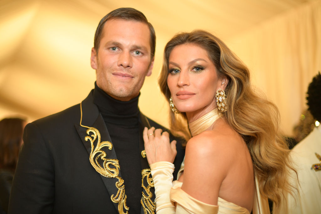 NEW YORK, NY - MAY 07: Tom Brady and Gisele Bundchen attend the Heavenly Bodies: Fashion & The Catholic Imagination Costume Institute Gala at The Metropolitan Museum of Art on May 7, 2018 in New York City.  (Photo by Matt Winkelmeyer/MG18/Getty Images for The Met Museum/Vogue)