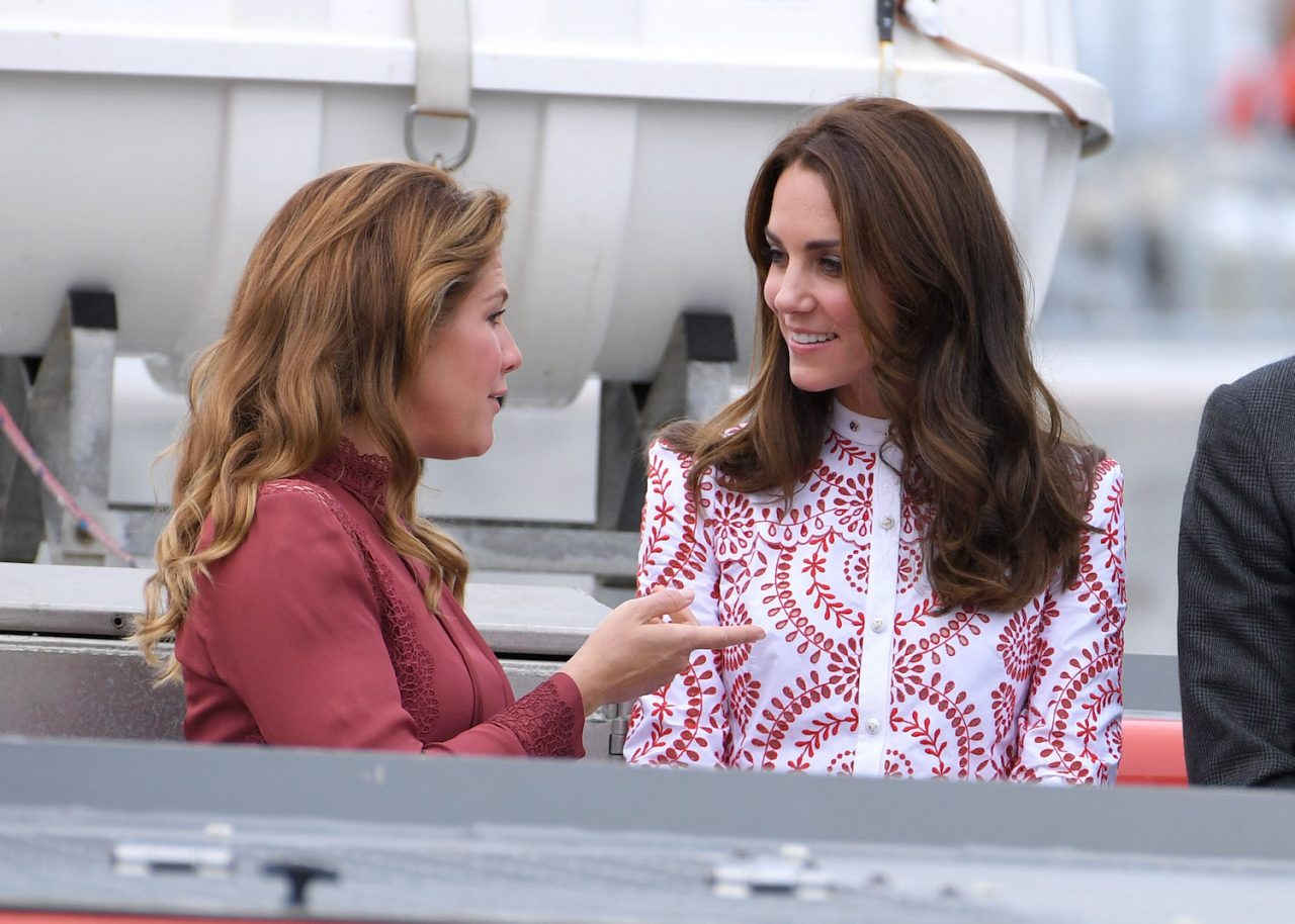 VANCOUVER, BC - SEPTEMBER 25:  Sophie Gregoire Trudeau and Catherine, Duchess of Cambridge visit the Kitsilano Coastguard Station in Vanier Park on September 25, 2016 in Vancouver, Canada.  (Photo by Karwai Tang/WireImage)