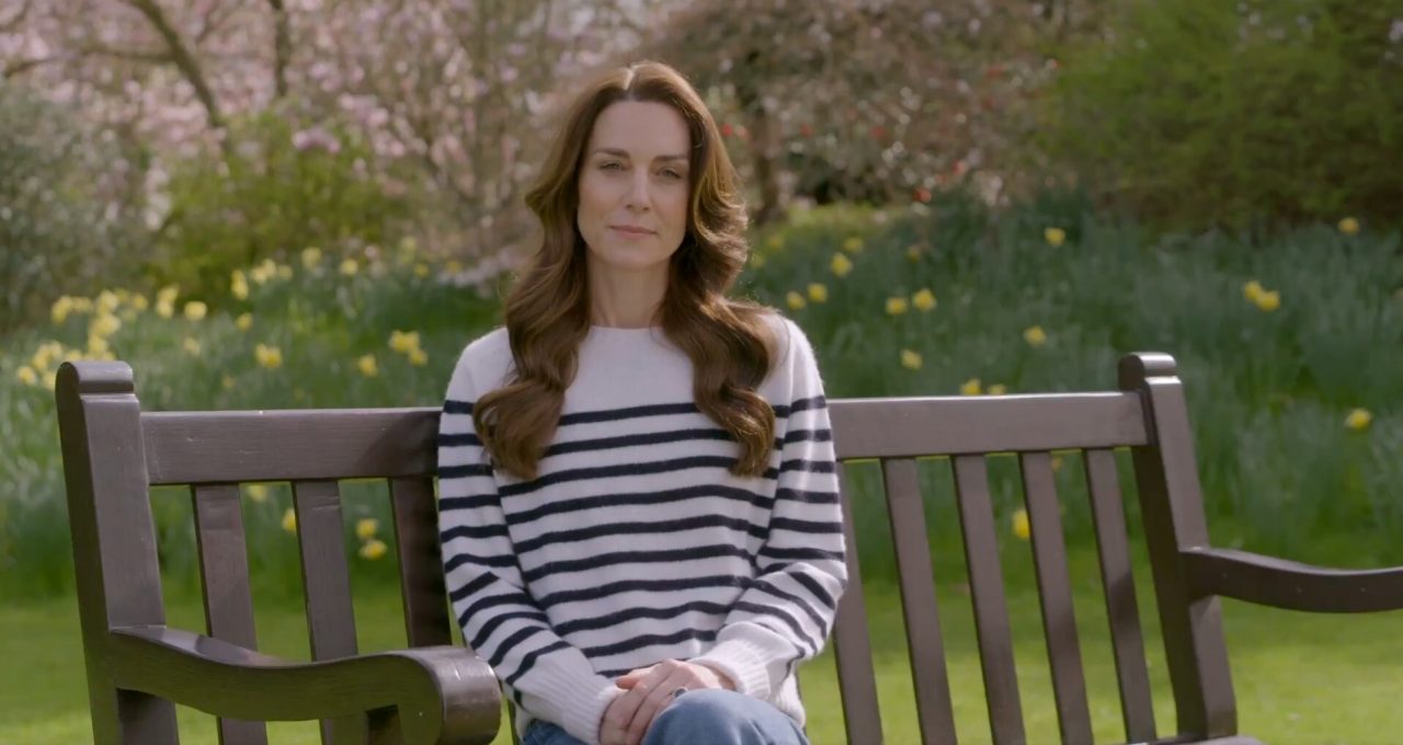 Kate Middleton dans une vidéo publiée sur X dans laquelle elle annonce avoir reçu un diagnostic de cancer.