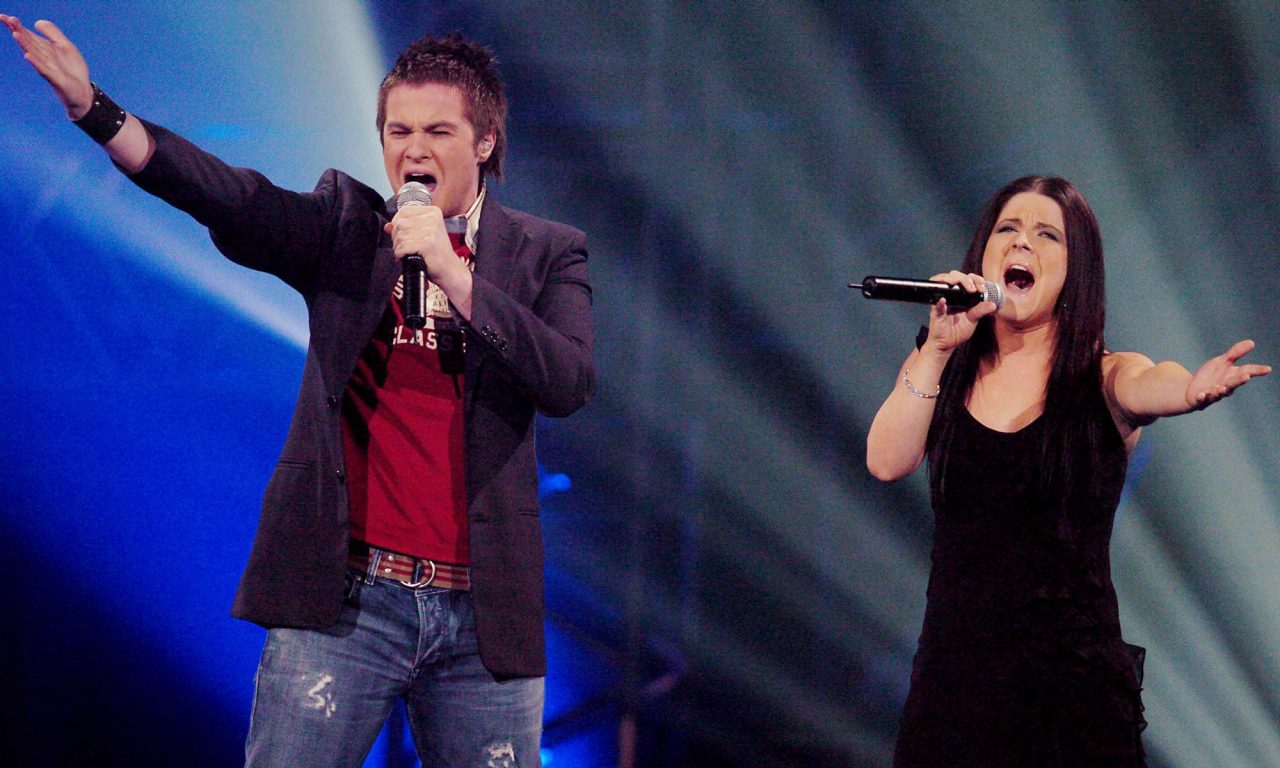 Star Academie 2003 winners Wilfred LeBouthillier and Marie-Elaine Thibert perform during the taping of the reality TV show Star Academie in Montreal, April 18, 2004. (CP PHOTO/Francois Roy)