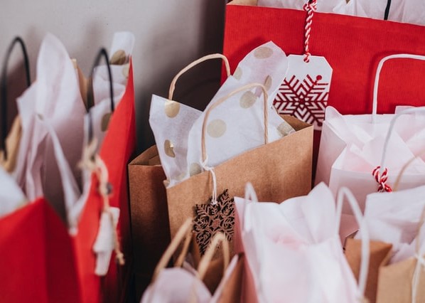 15 idées cadeaux de Noël à offrir à vos collègues - Medaviz